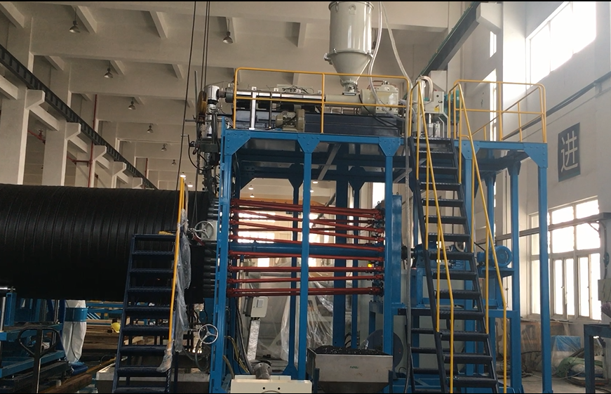 Herstellung von HDPE-Wickelrohren mit großem Durchmesser