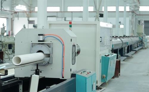 Wie gewährleistet der PVC-Extruder eine gleichmäßige Materialmischung?